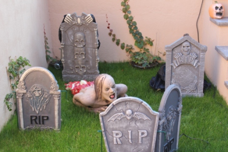 Graveyard Zombie
